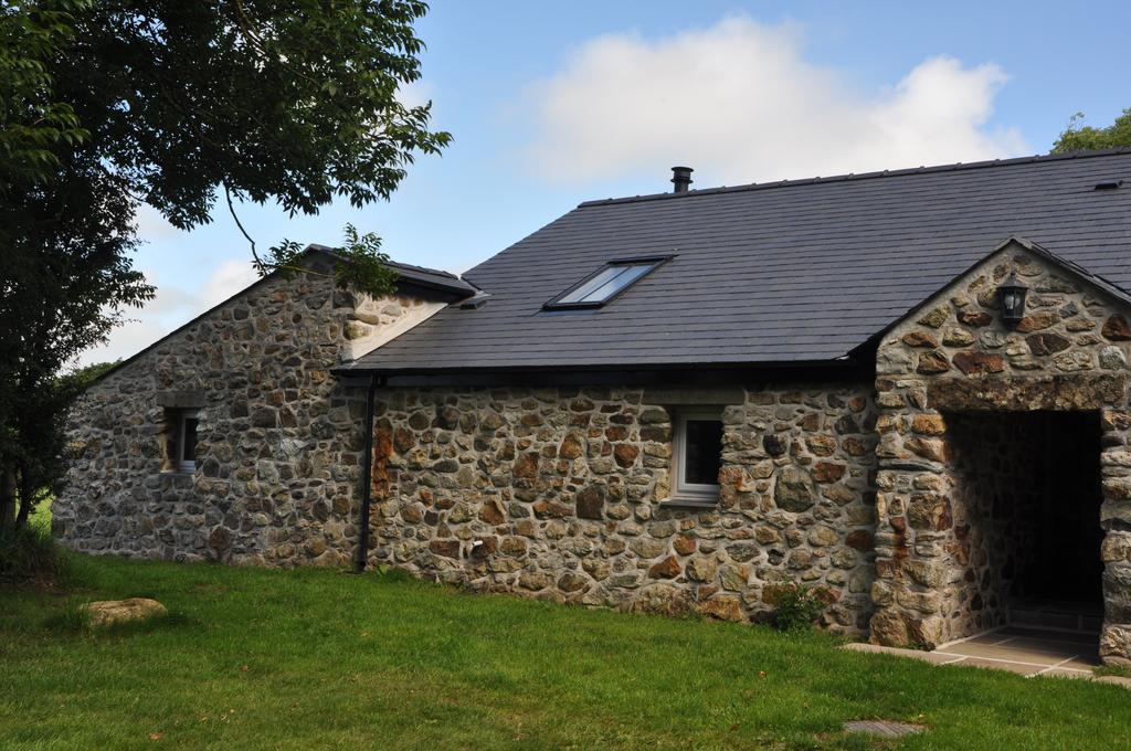 The Barn At Cae Bach Villa Gwalchmai Bagian luar foto