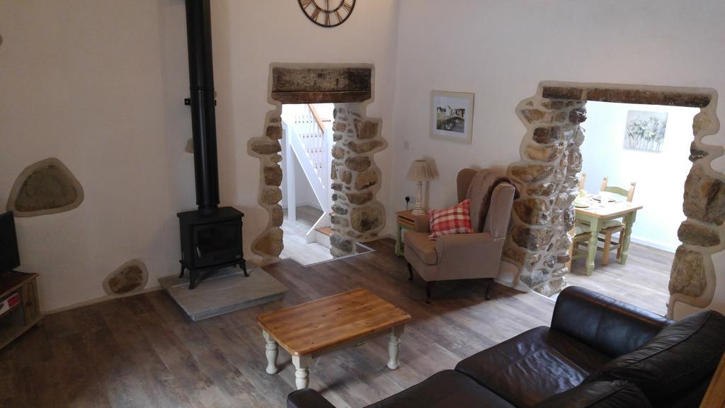 The Barn At Cae Bach Villa Gwalchmai Bagian luar foto