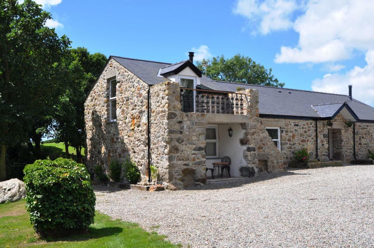 The Barn At Cae Bach Villa Gwalchmai Bagian luar foto